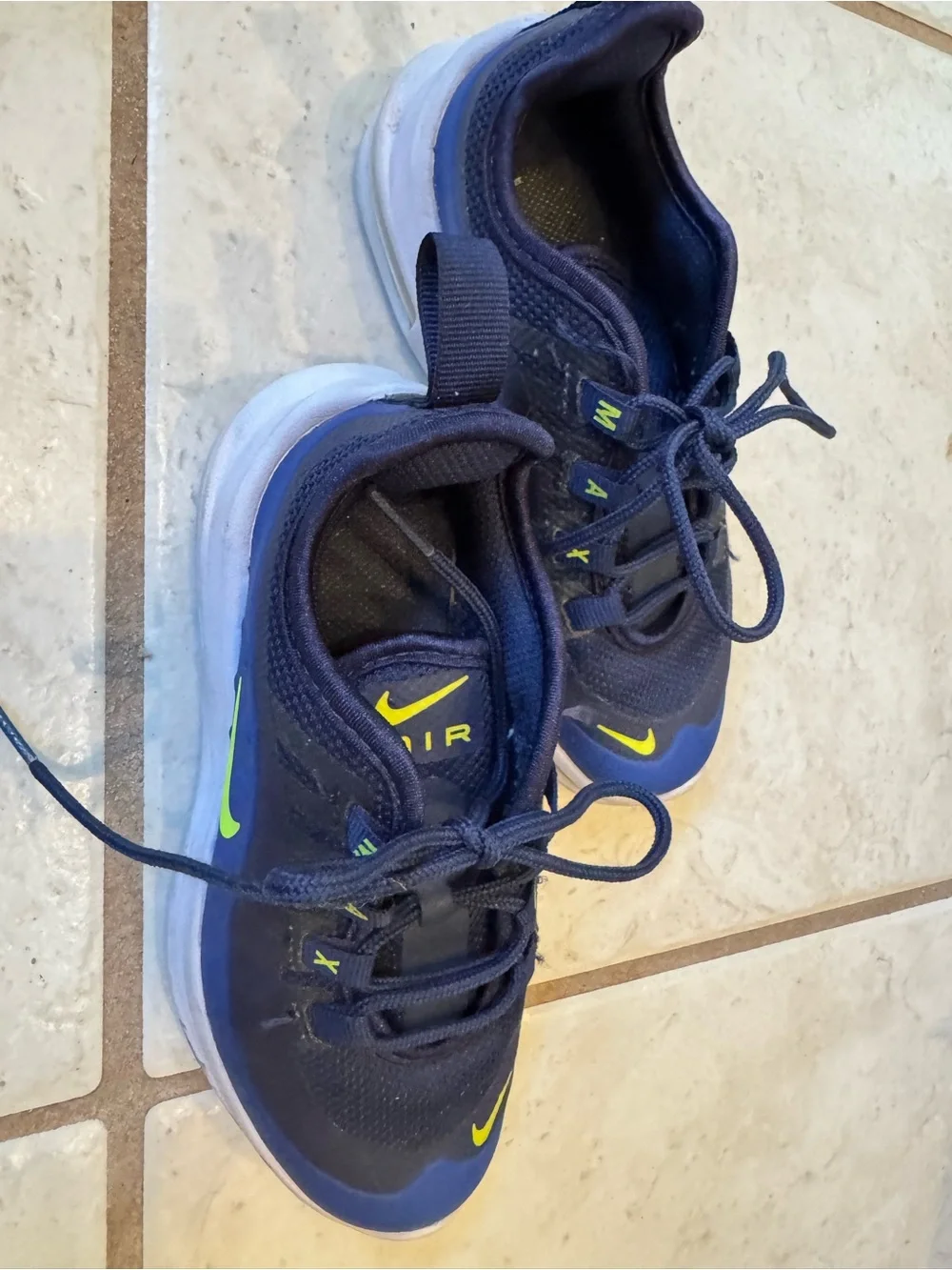 Nike Air Max Boys Sz 11 Blue Lace-up Athletic Sneakers